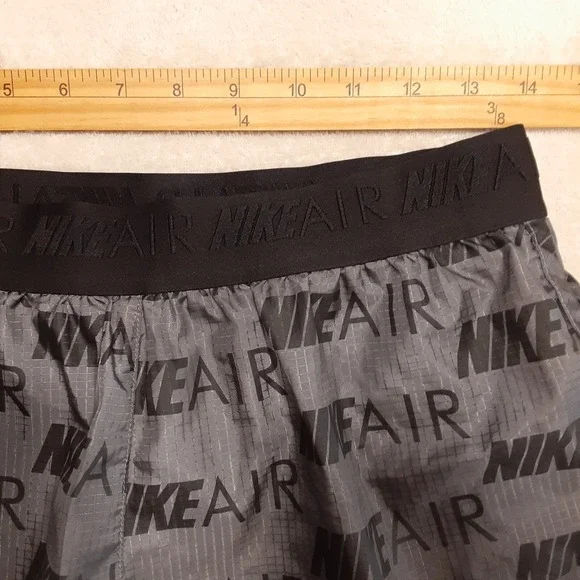 Nike Womans Lightweight Running Shorts Sz.L/Gray-Black/Lined/NikeAir All Print - Picture 8 of 10